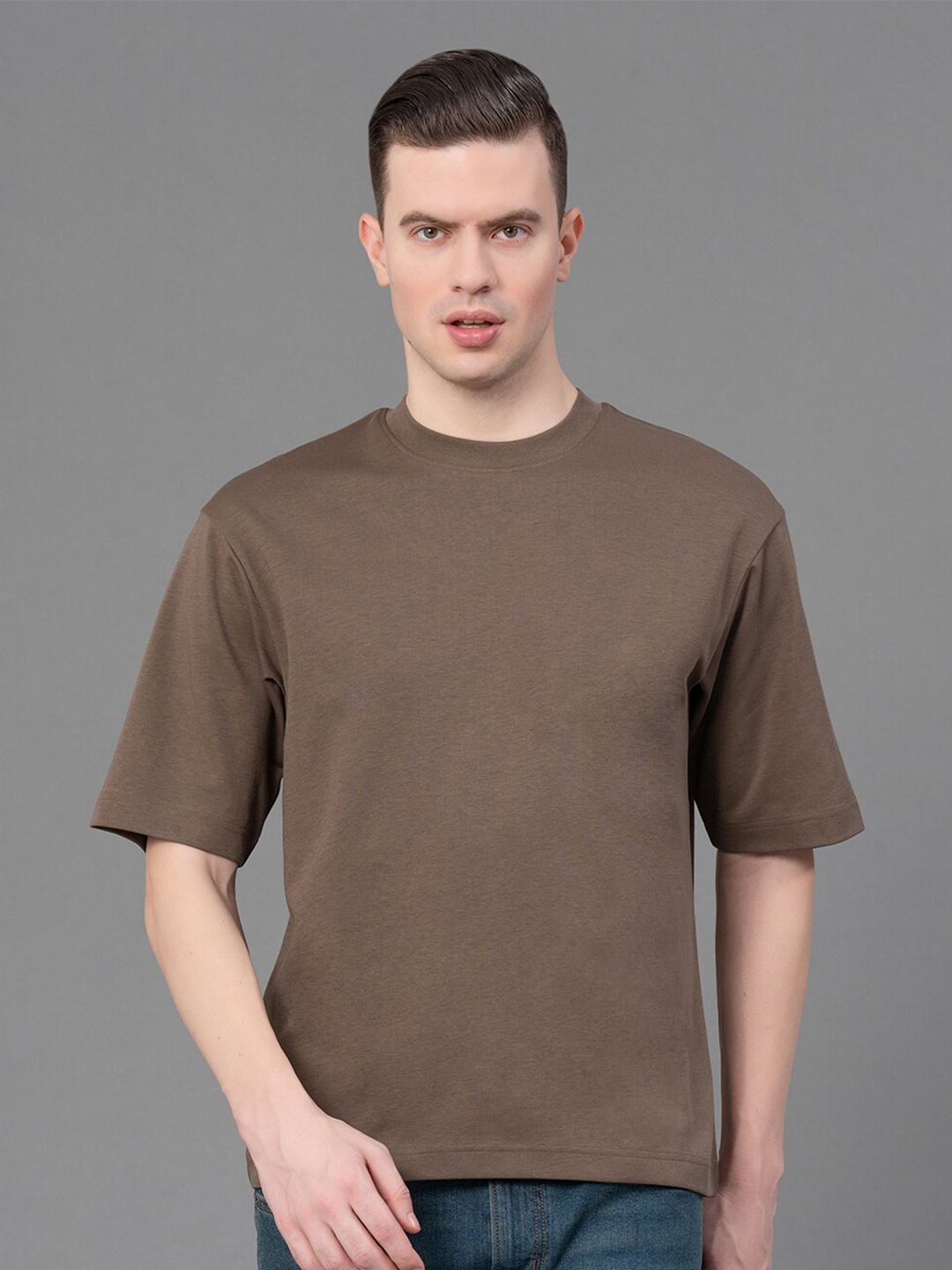 

Red Tape Men Solid Round Neck T-Shirt, Olive