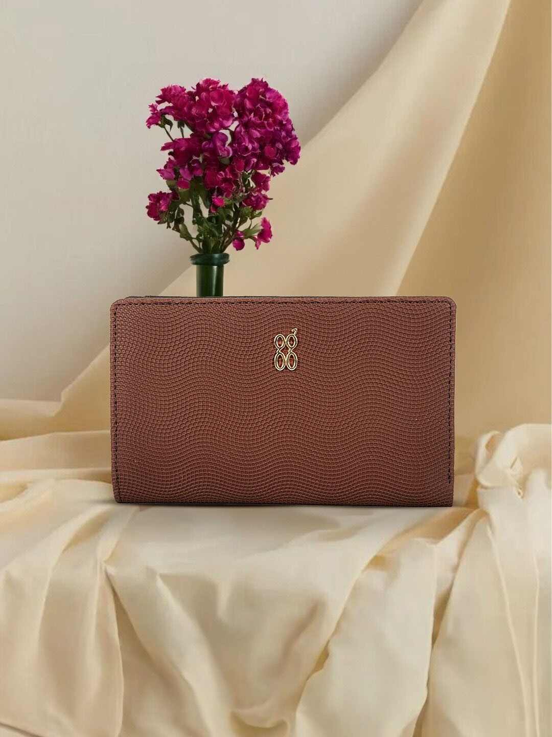 

Baggit Women Textured PU Two Fold Wallet, Brown