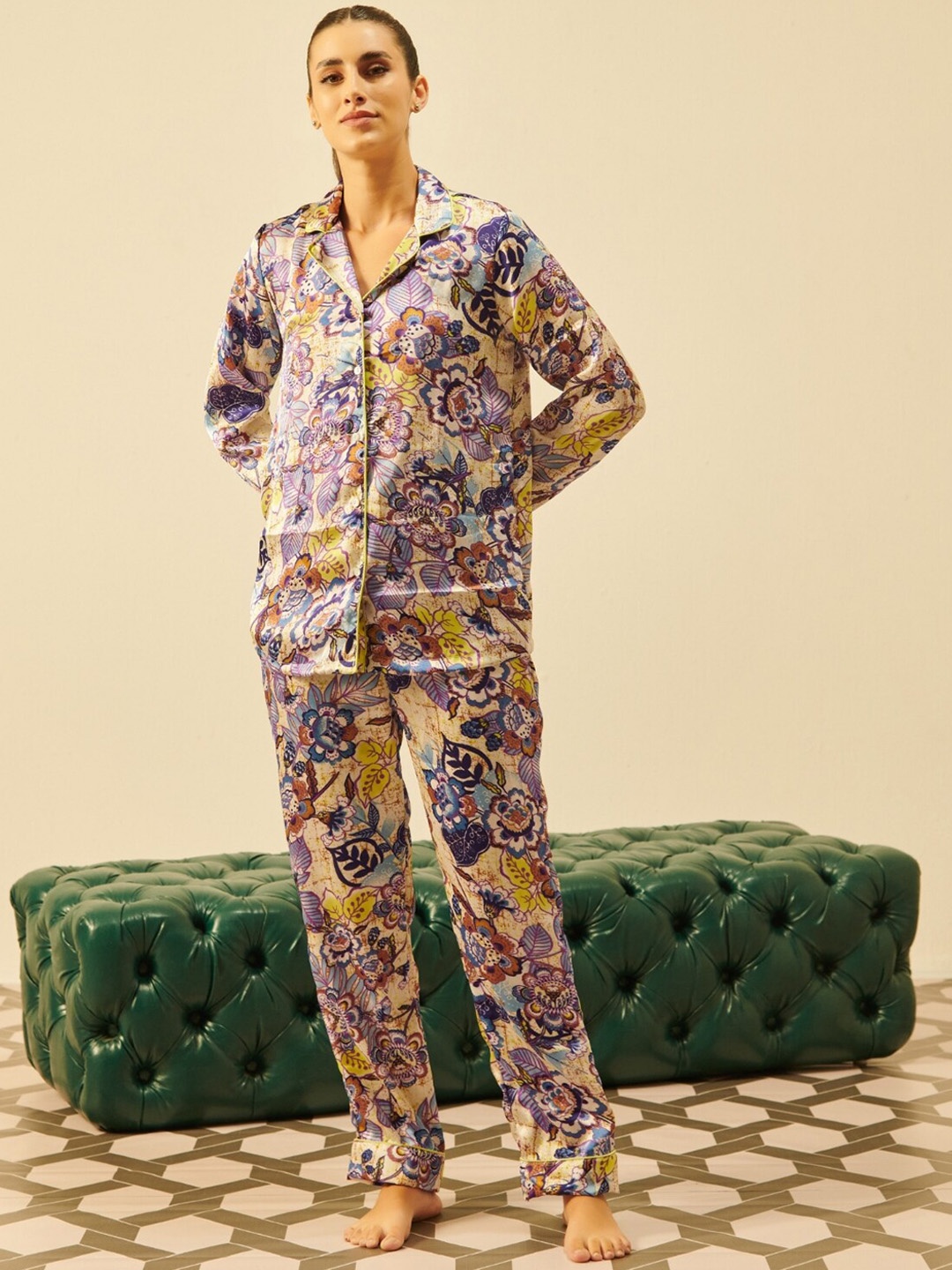 

DUSK ATTIRE Printed Shirt Collar Shirt & Mid-Rise Trouser, Purple