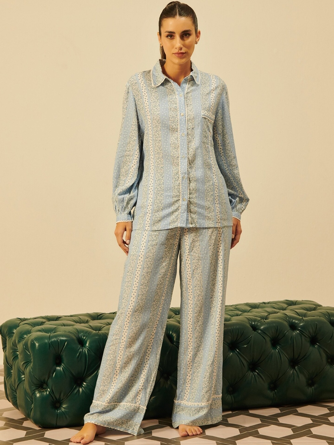 

DUSK ATTIRE Printed Shirt Collar Shirt & Mid-Rise Trouser, Blue