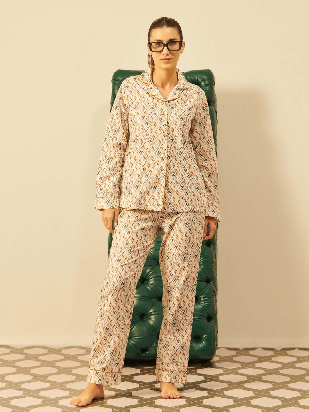 

DUSK ATTIRE Printed Collar Neck Shirt & Mid-Rise Trouser Co-Ords, White