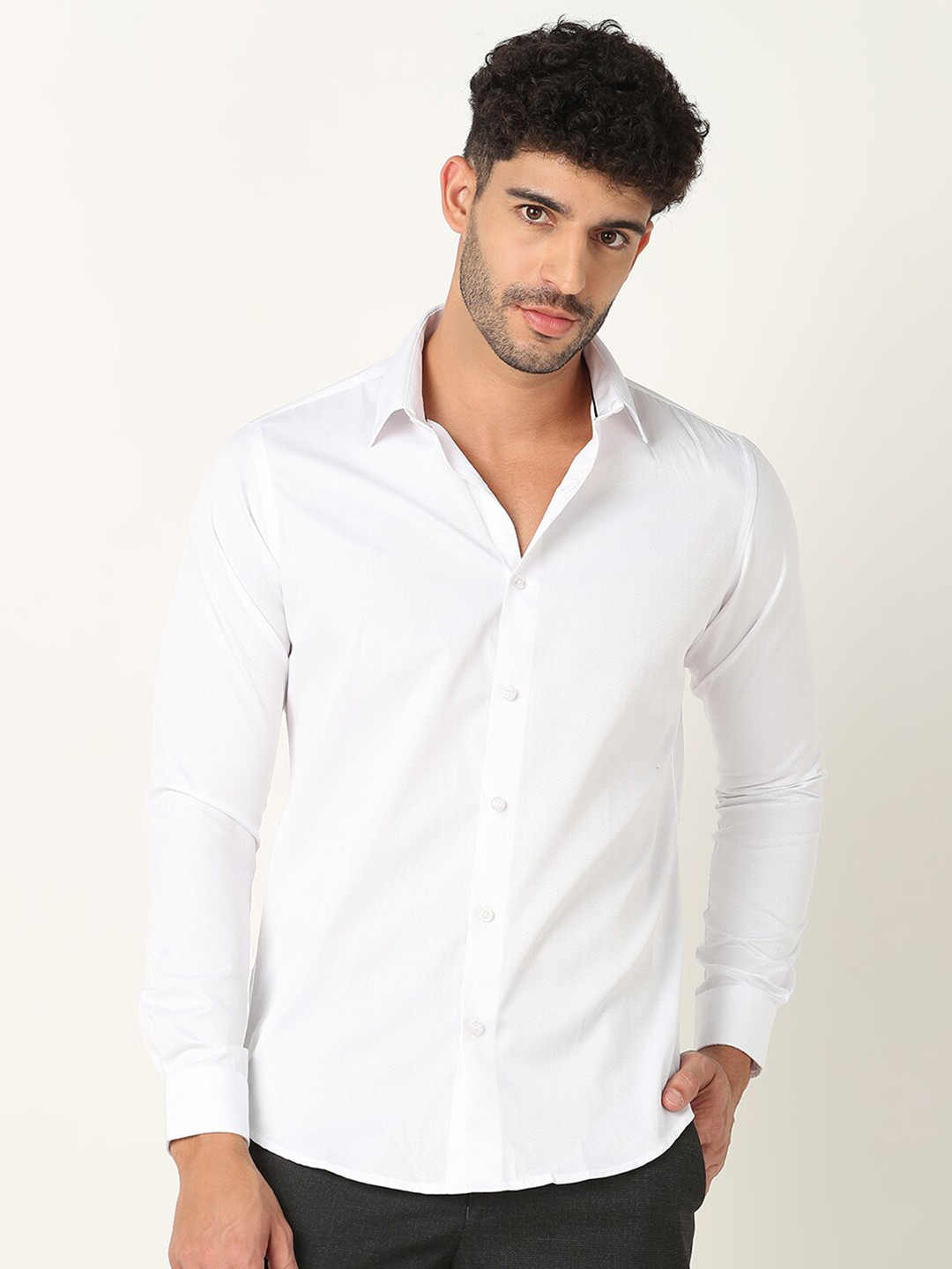 

R&B Spread Collar Slim Fit Casual Shirt, White