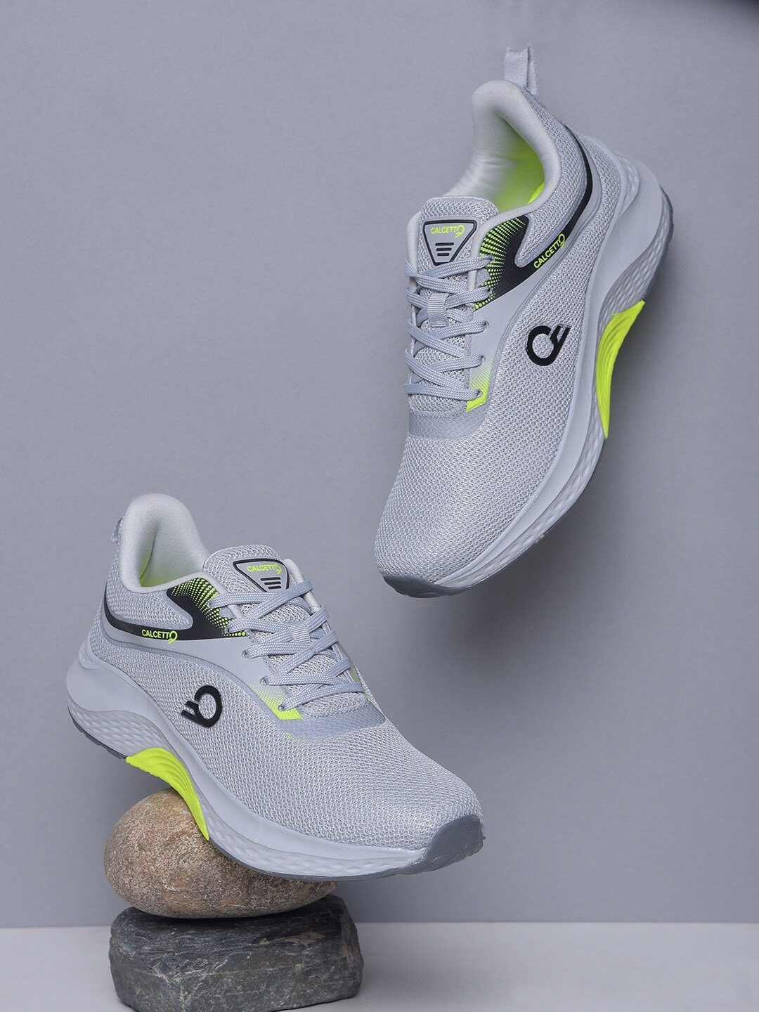 

Calcetto CLT-2032 Men Mesh Running Non-Marking Shoes, Grey