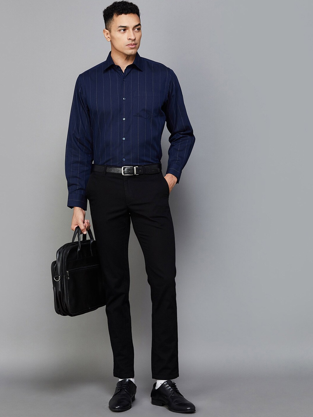 

CODE by Lifestyle Men Slim Fit Opaque Formal Shirt, Blue