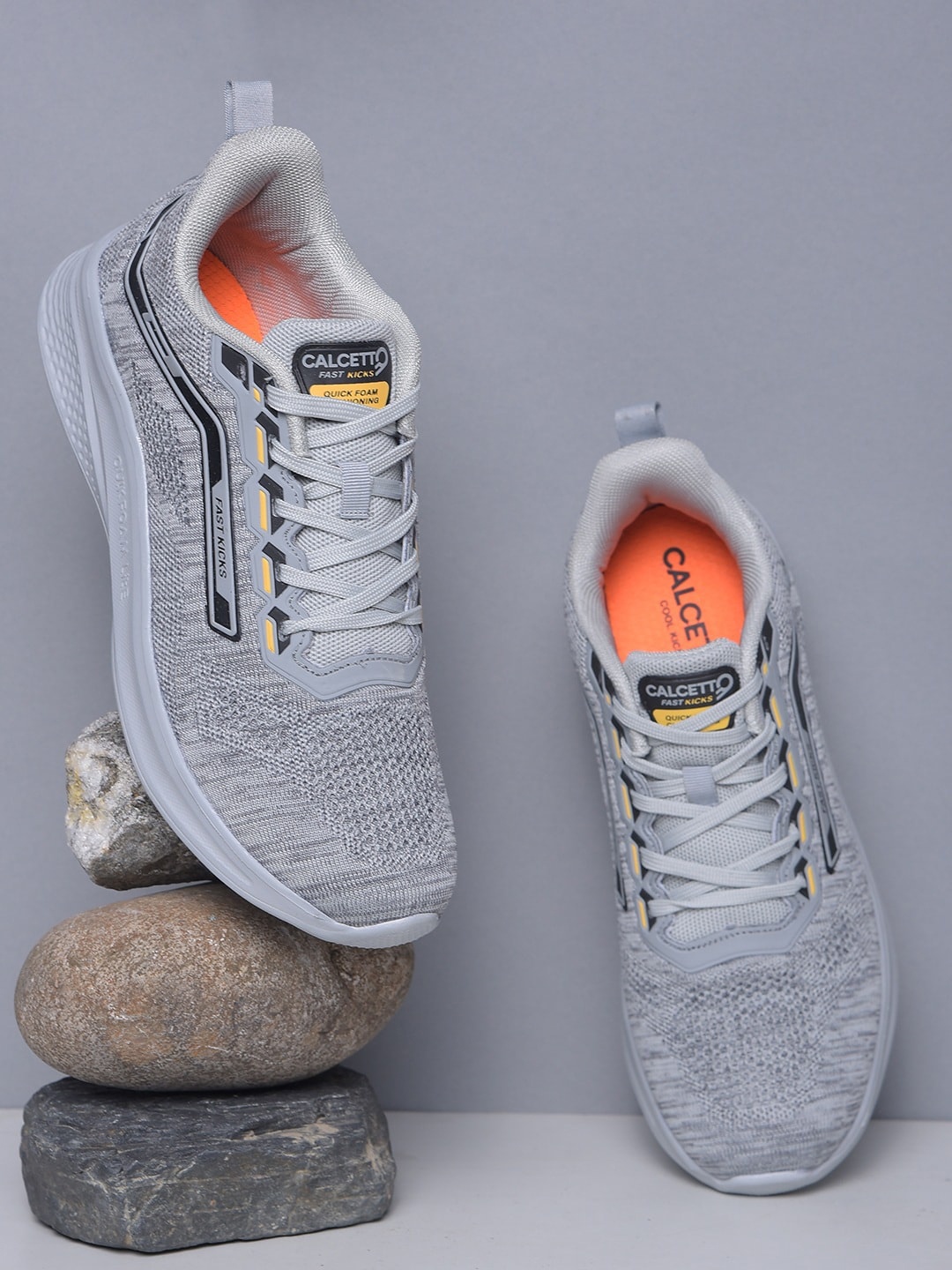 

Calcetto Solid Men Sneakers, Grey