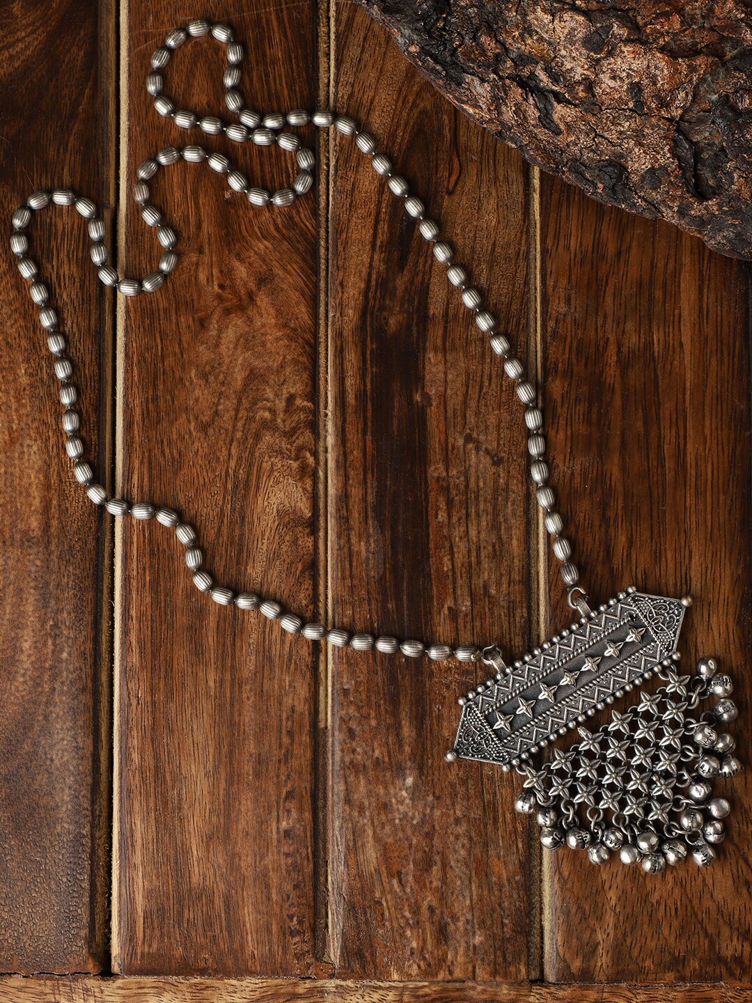 

VENI Brass Silver-Plated Oxidised Necklace