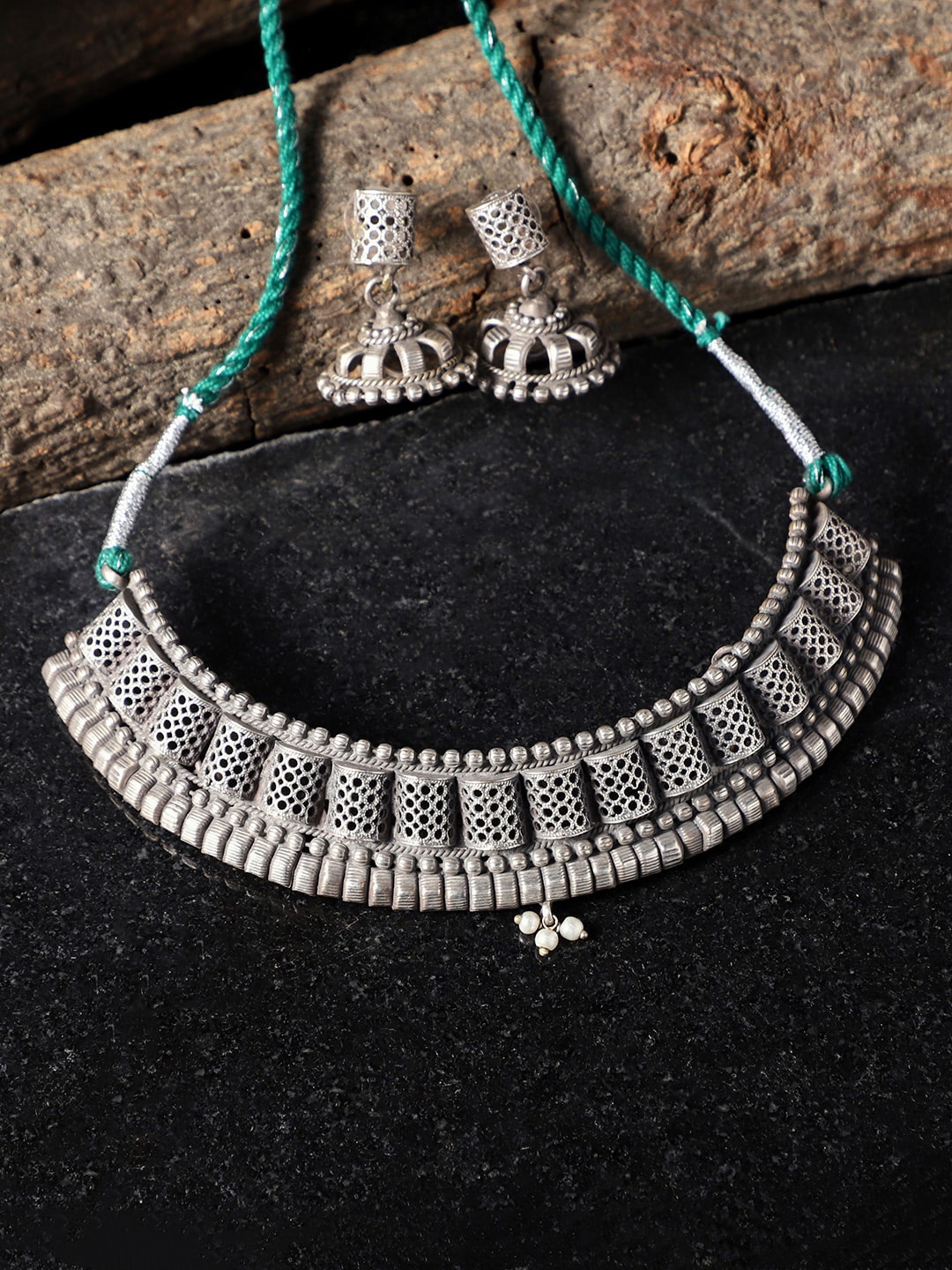 

VENI 92.5 Silver-Plated Stone Studded Jewellery Set