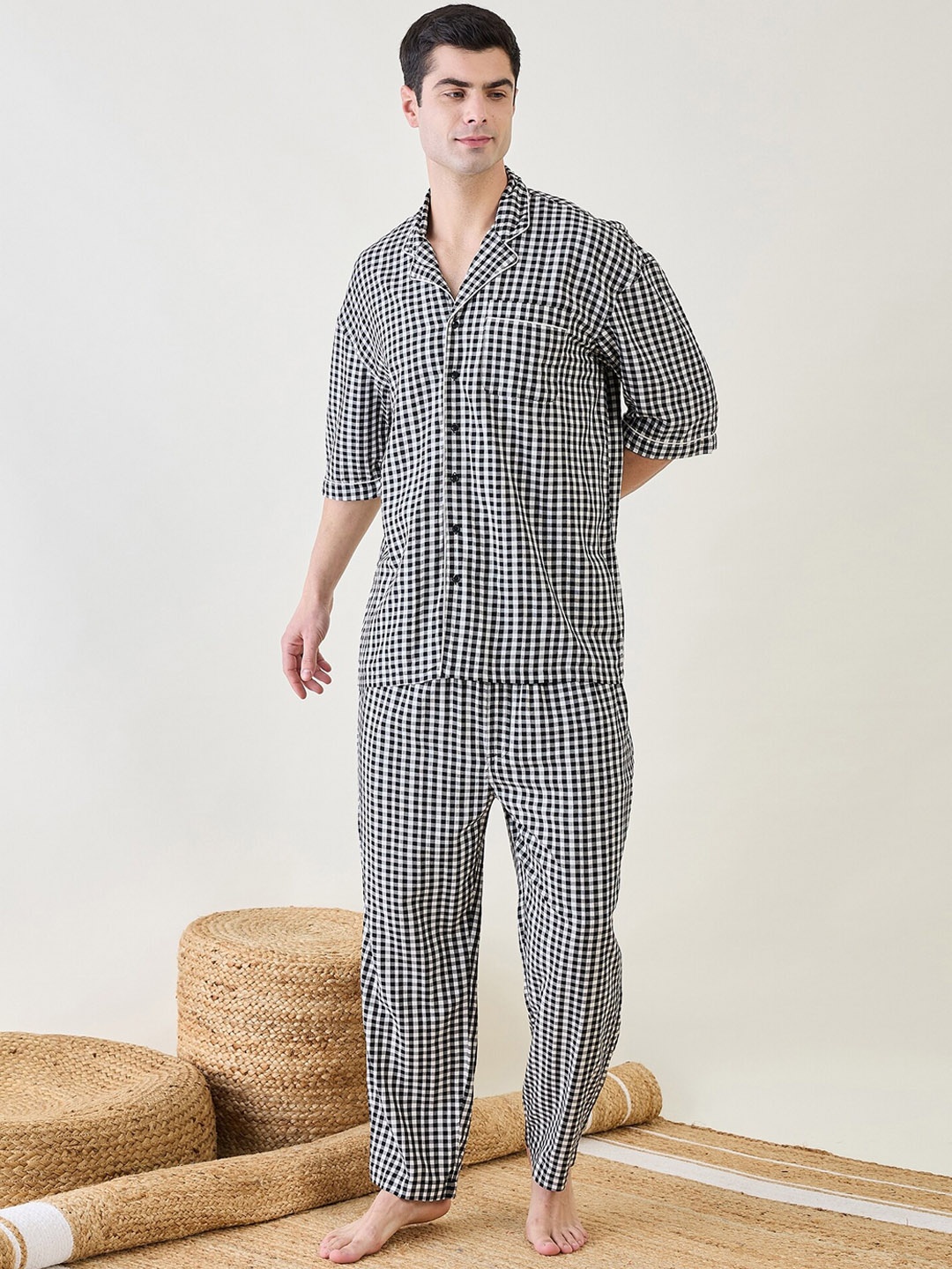 

The Kaftan Company Men Checked Night suit, Black
