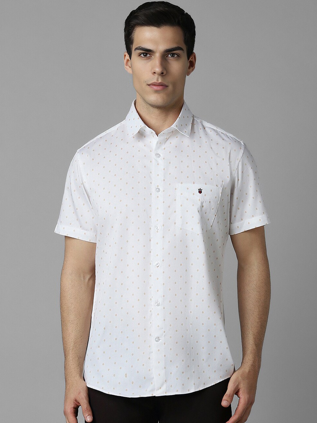 

Louis Philippe Sport Men Slim Fit Opaque Printed Casual Shirt, White