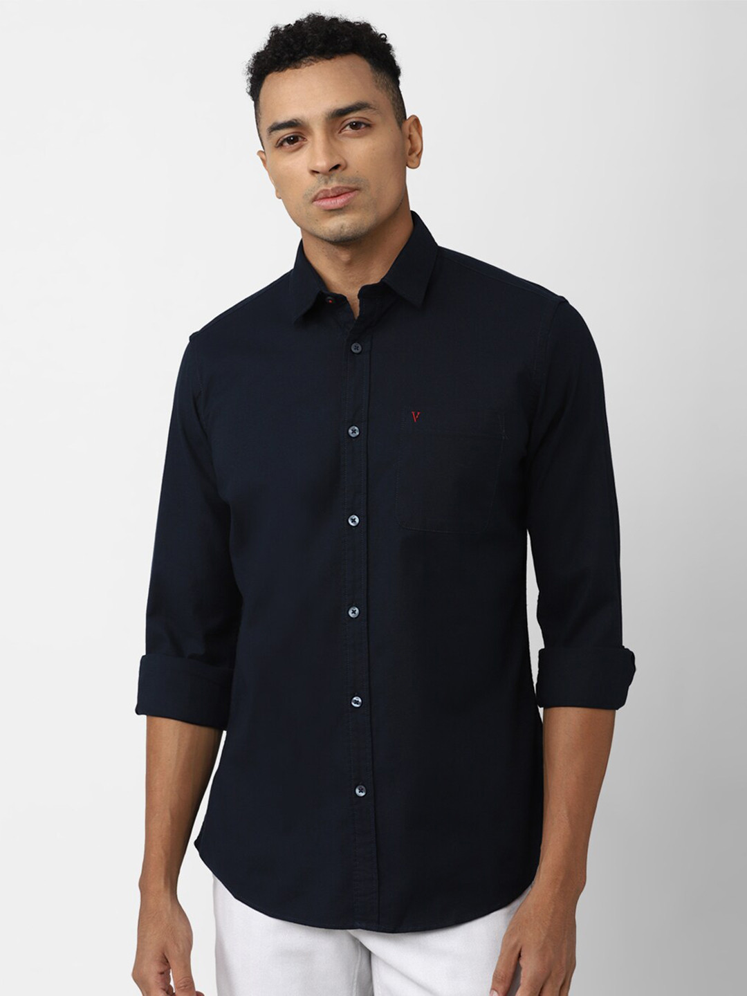 

Van Heusen Sport Men Slim Fit Opaque Casual Shirt, Navy blue