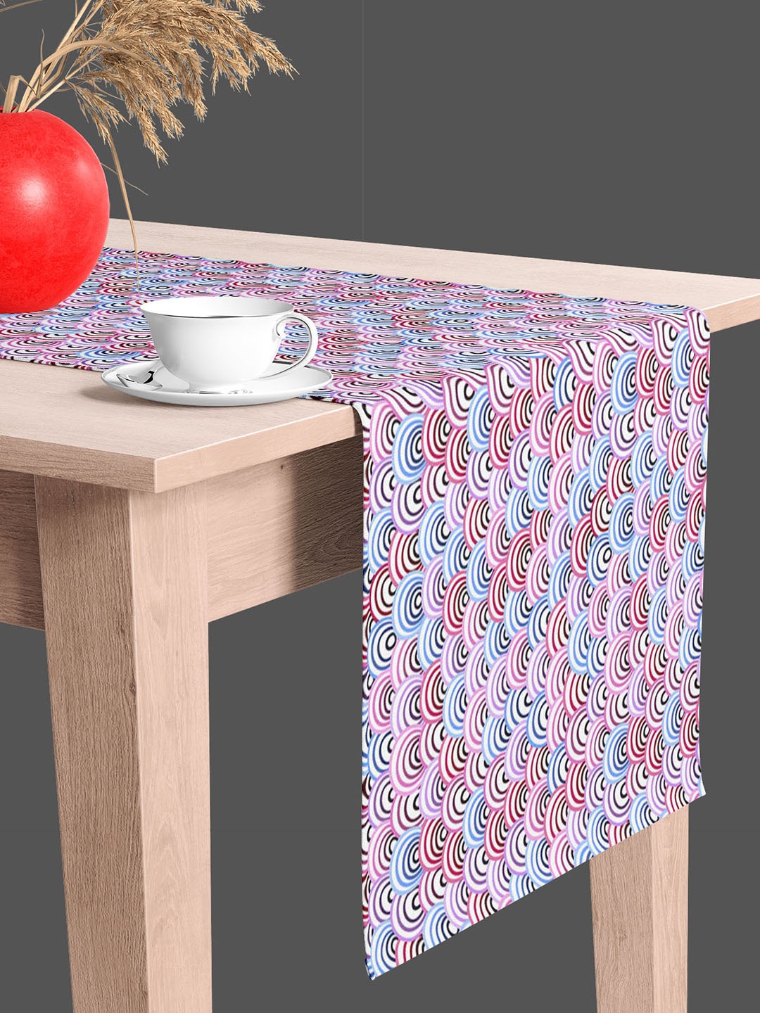 

ArtzFolio White & Pink Geometric Printed Table Runner