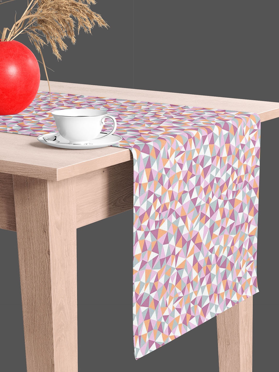 

ArtzFolio White & Pink Geometric Printed Table Runner