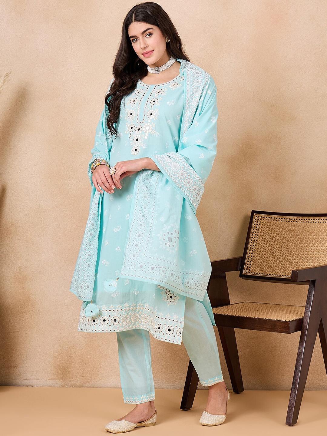 

Anouk Women Floral Embroidered Regular Thread Work Pure Cotton Kurta with Trousers & With Dupatta, Turquoise blue