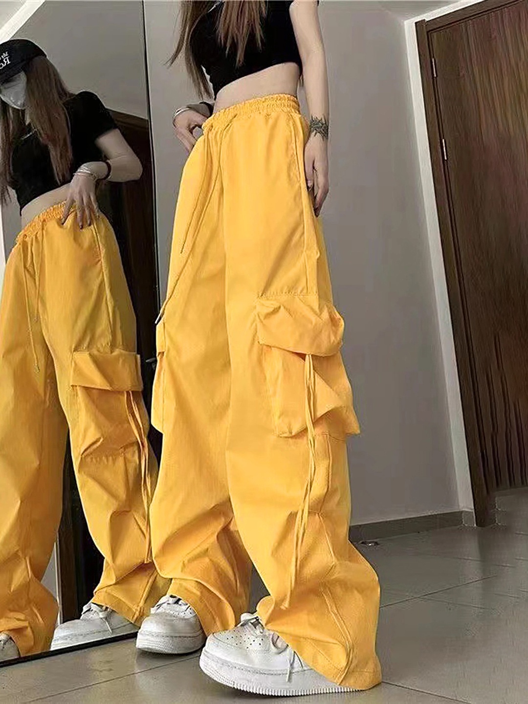

LULU & SKY Women Low-Rise Cargos Trousers, Yellow
