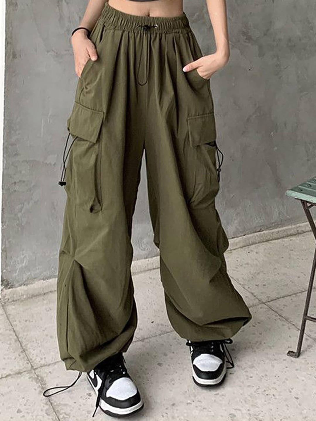 

LULU & SKY Women Loose Fit High-Rise Cargo Trousers, Green