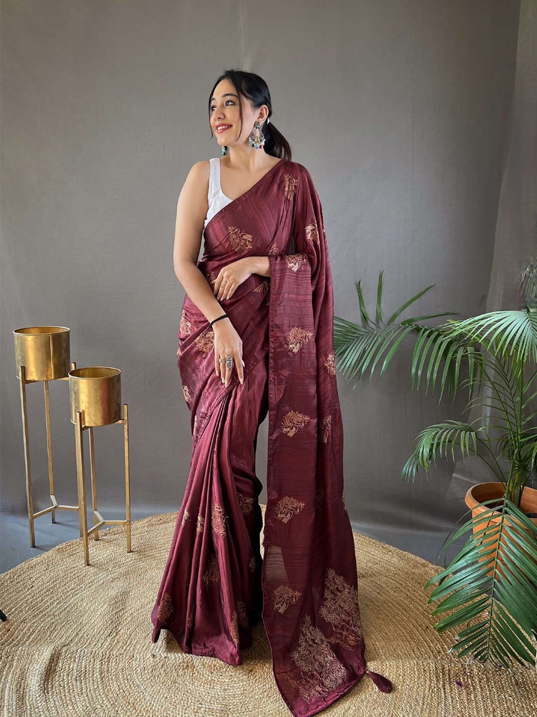 Mitera Embellished Saree With Blouse Piece, Purple
