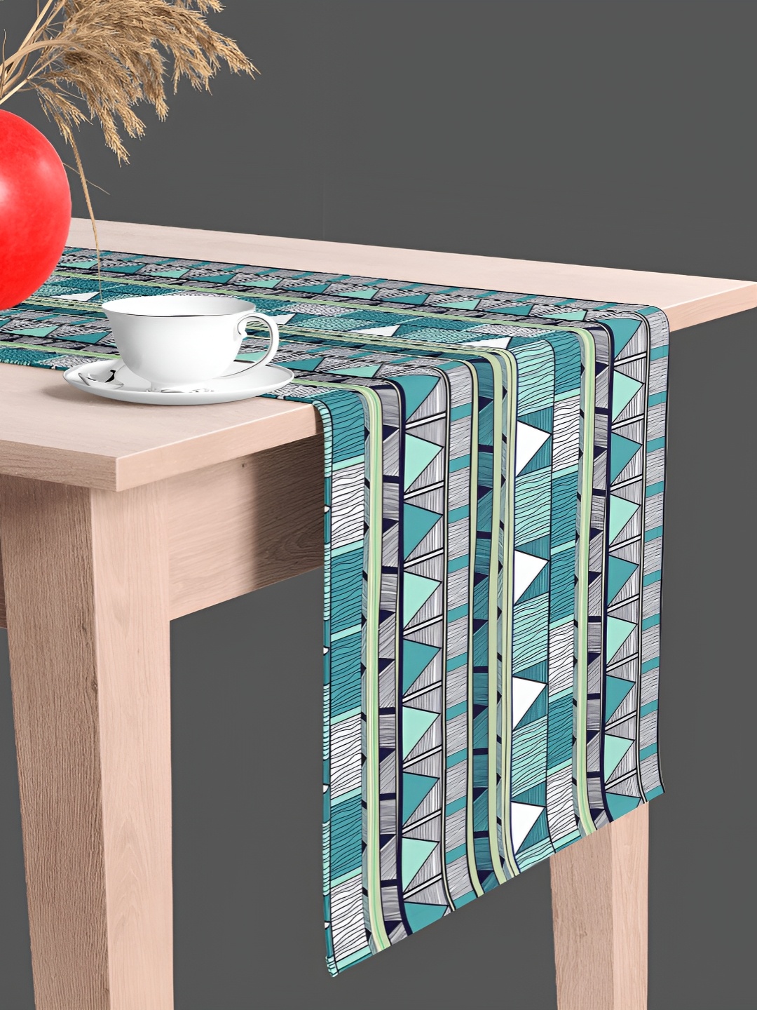 

ArtzFolio Green & White Geometric Digital Printed Velvet Table Runner