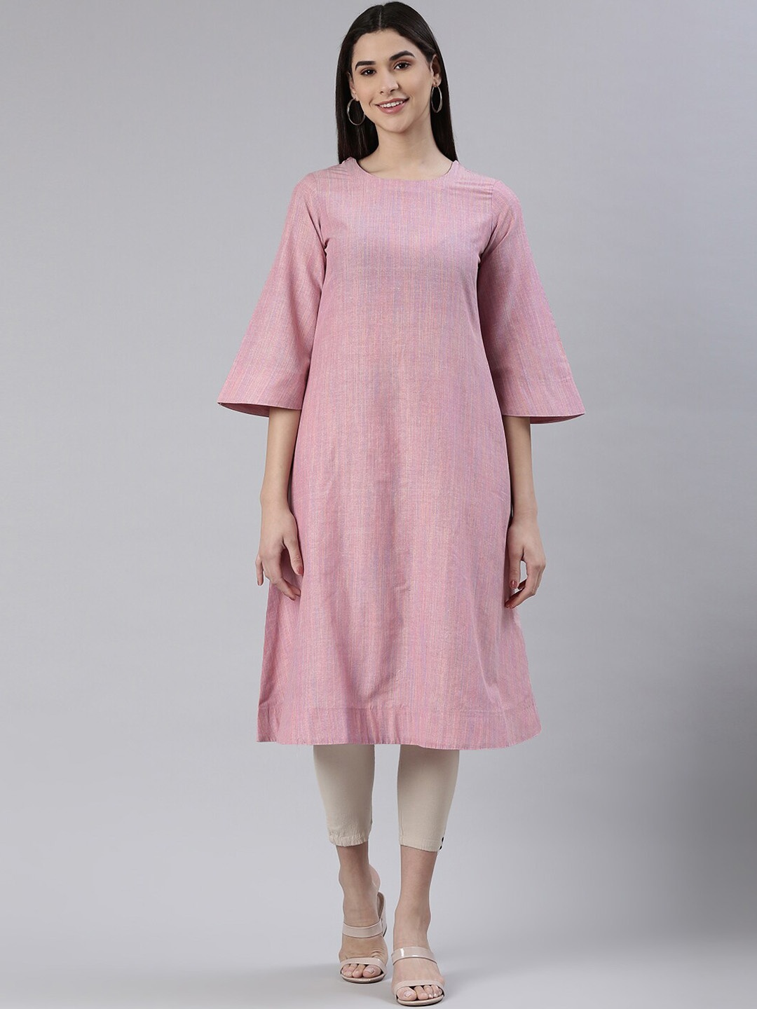 

HRITIKA Flared Sleeve A-Line Kurta, Pink