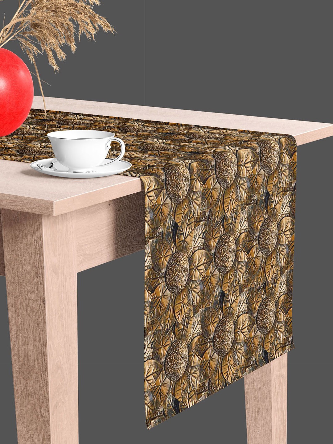 

ArtzFolio Brown Geometric Table Runner