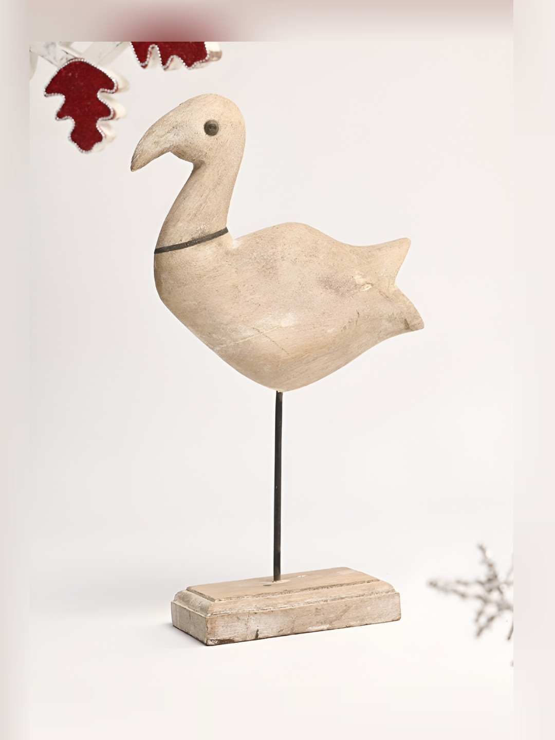 

CASA DECOR White Wooden Curio Showpiece