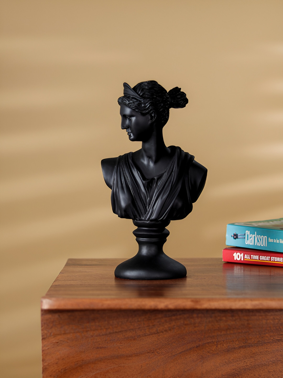 

CASA DECOR Black Aphrodite Artifact Curio Showpiece