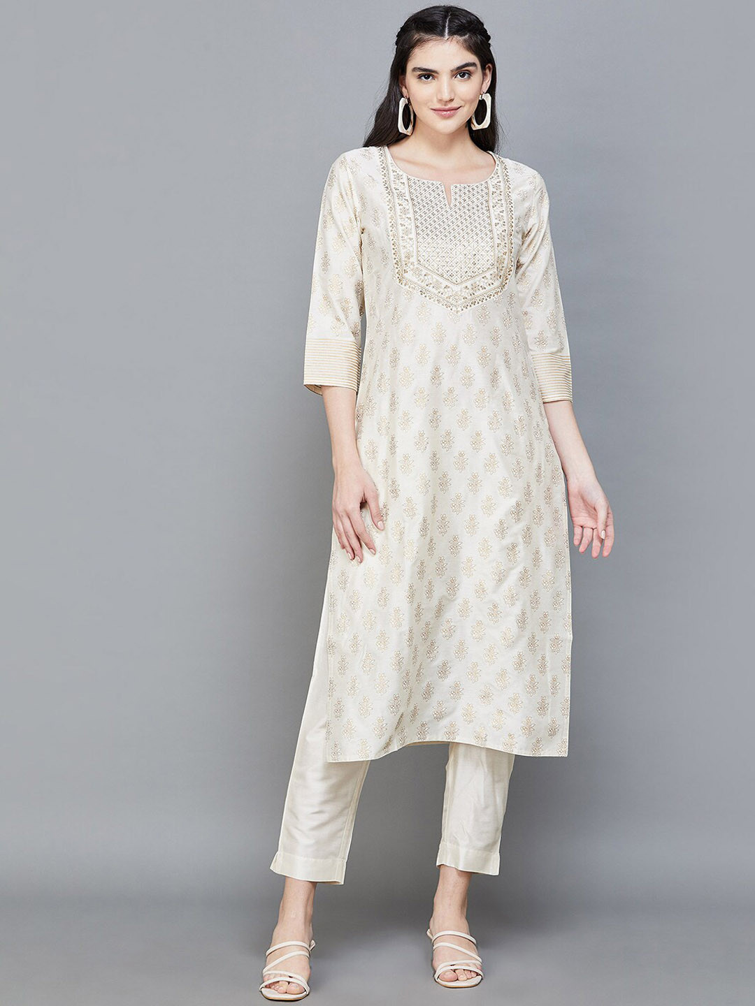 

Melange by Lifestyle Ethnic Motifs Printed Sequinned Regular Kurta with Pyjamas & Dupatta, Off white