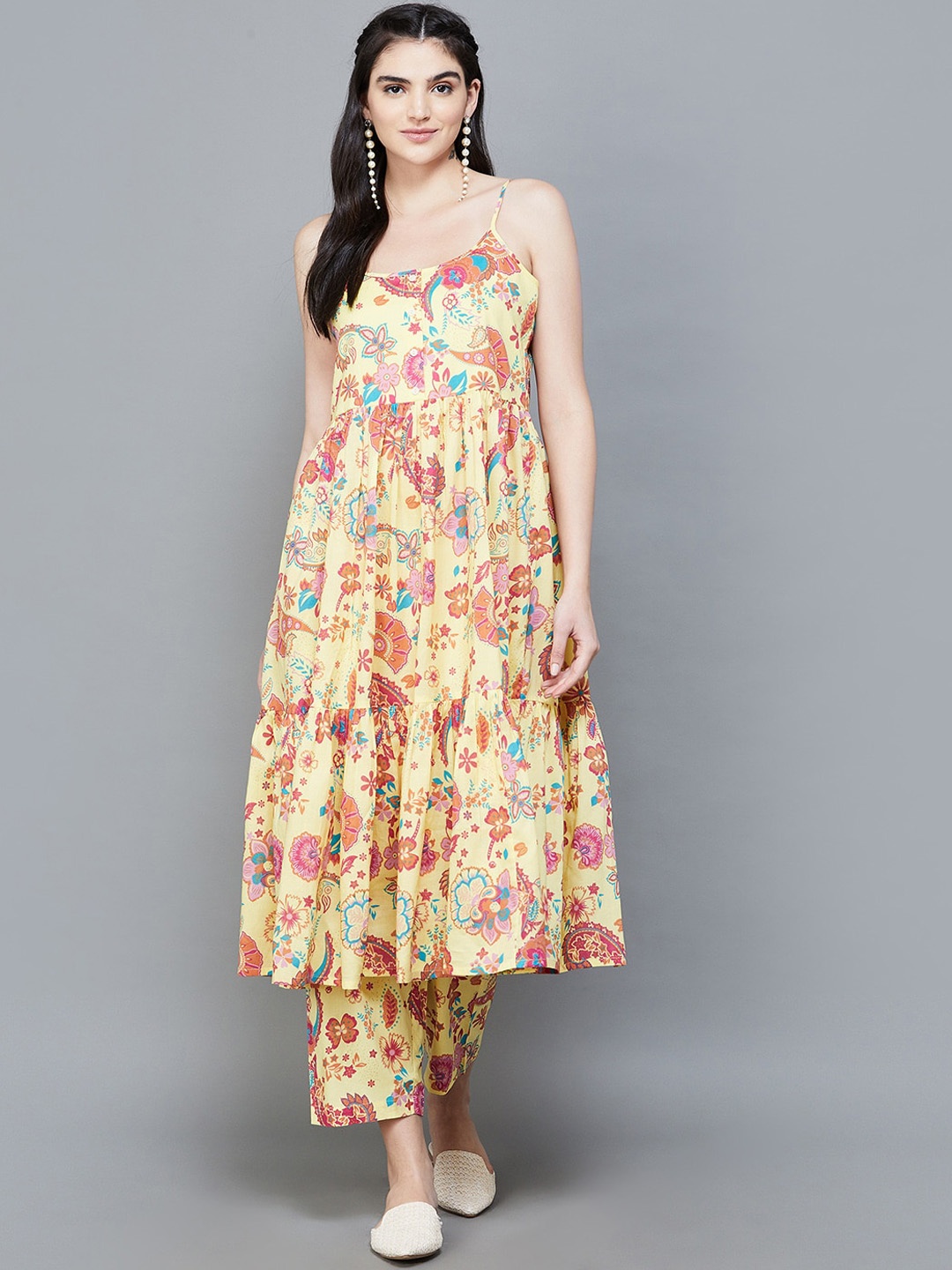 

Melange by Lifestyle Floral Printed Empire Pure Cotton Kurta with Pyjamas, Yellow
