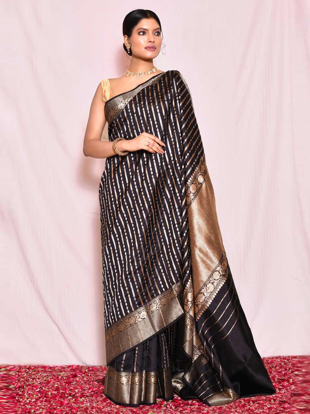 

Rasm by Muskaan Geometric Woven Design Zari Pure Silk Saree, Blue