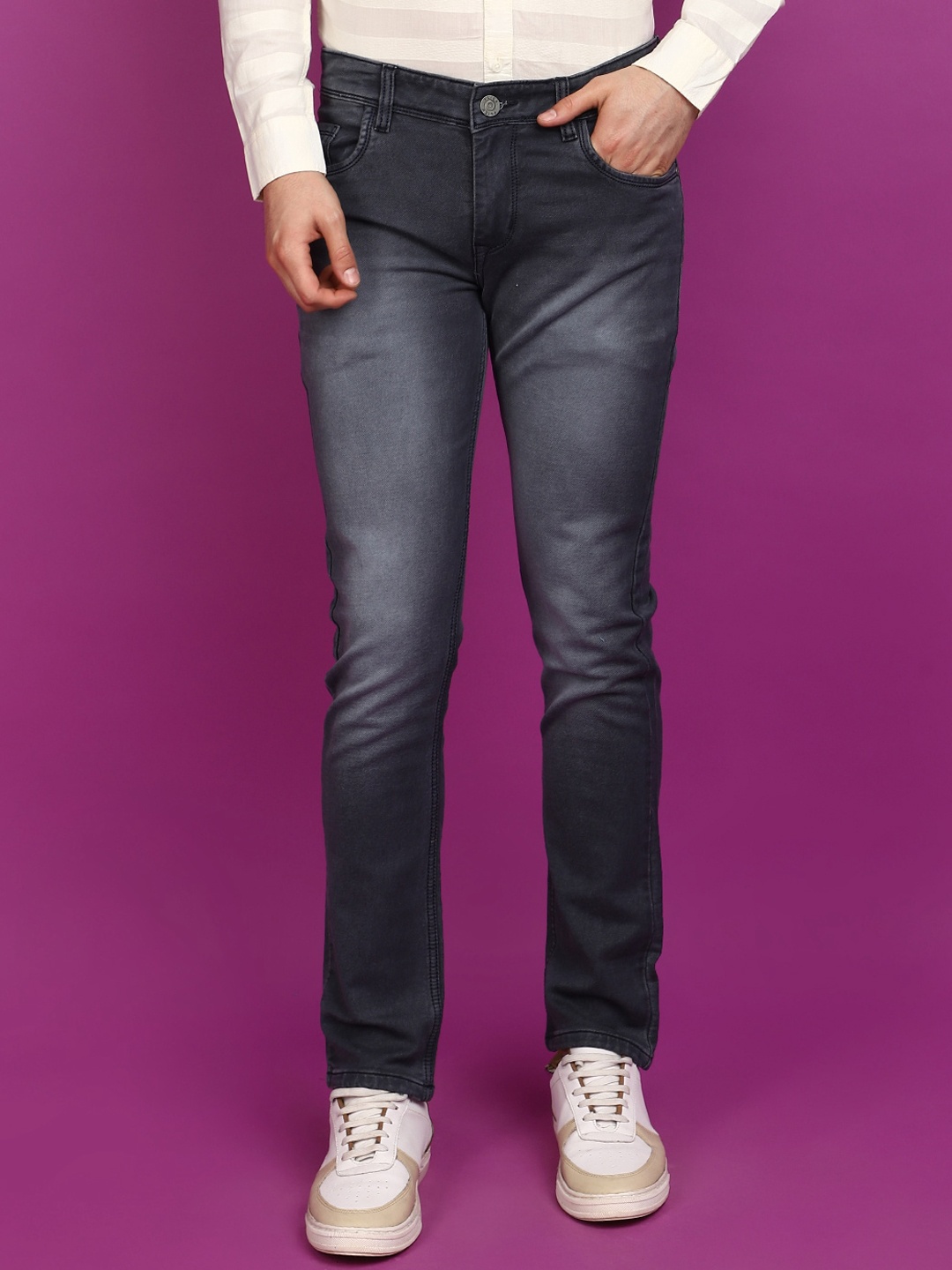 

V-Mart Men Mid-Rise Heavy Fade Cotton Jeans, Grey