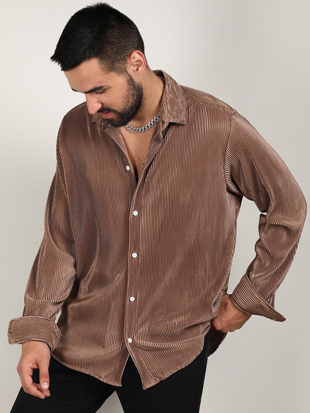 

Campus Sutra Pleat-Creased Shirt, Brown