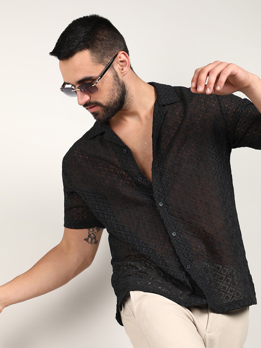 

Campus Sutra Floral Embroidered Shirt, Black
