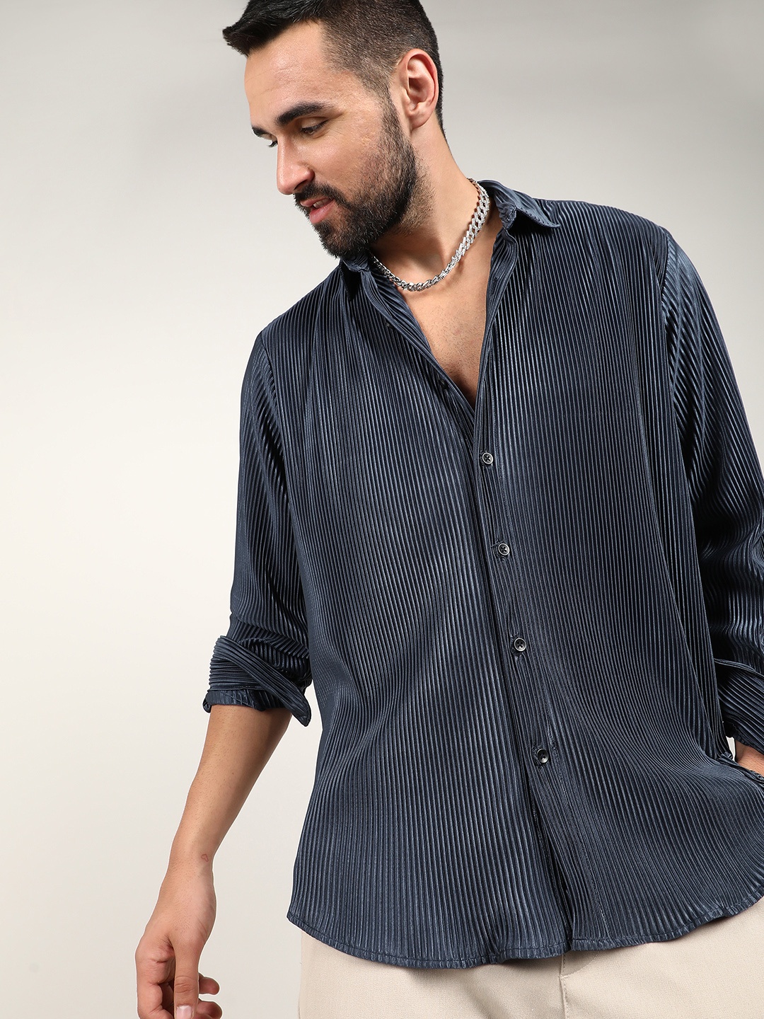 

Campus Sutra Pleat-Creased Shirt, Blue