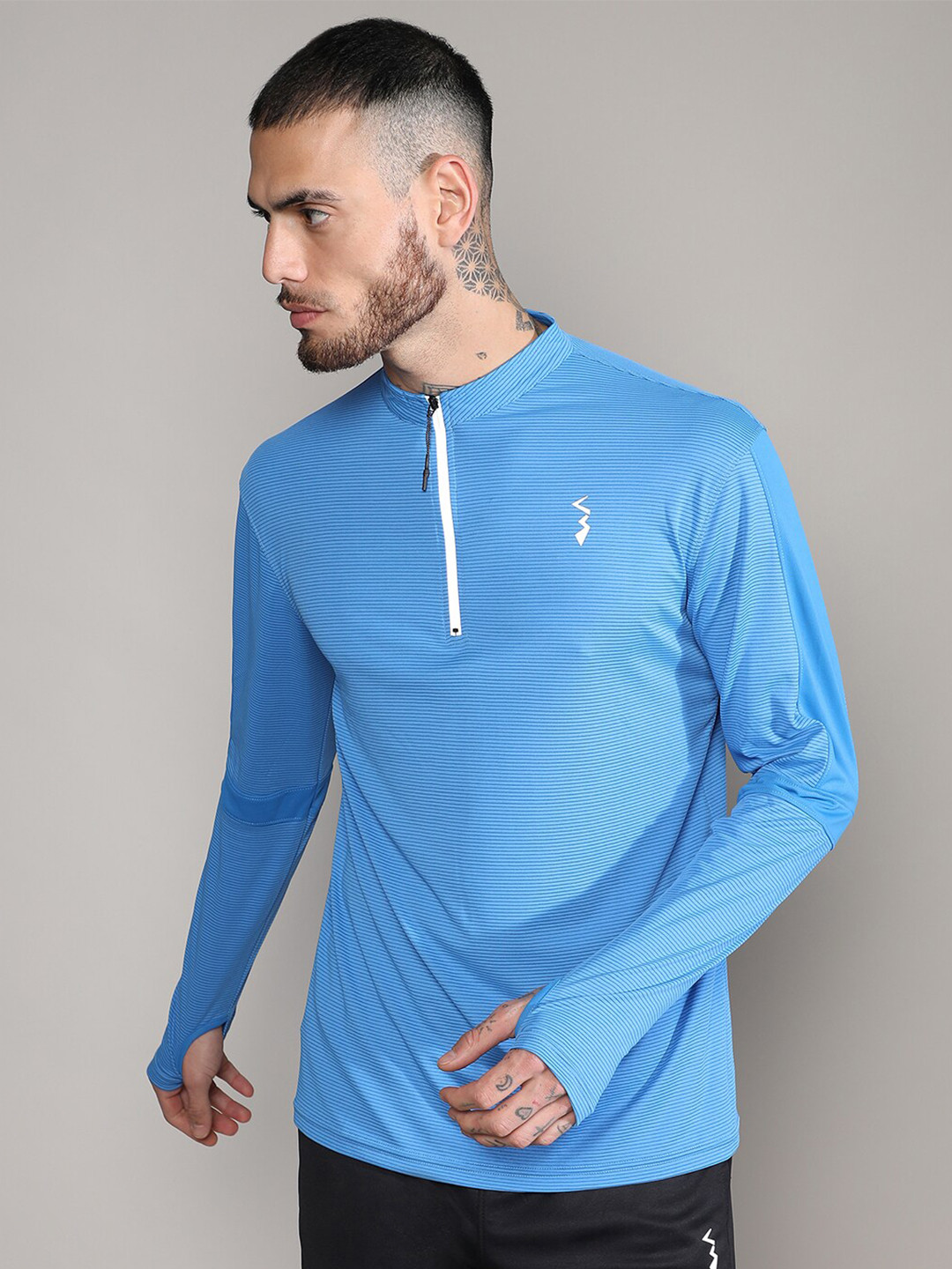 

Campus Sutra Men Mandarin Collar Applique T-shirt, Blue