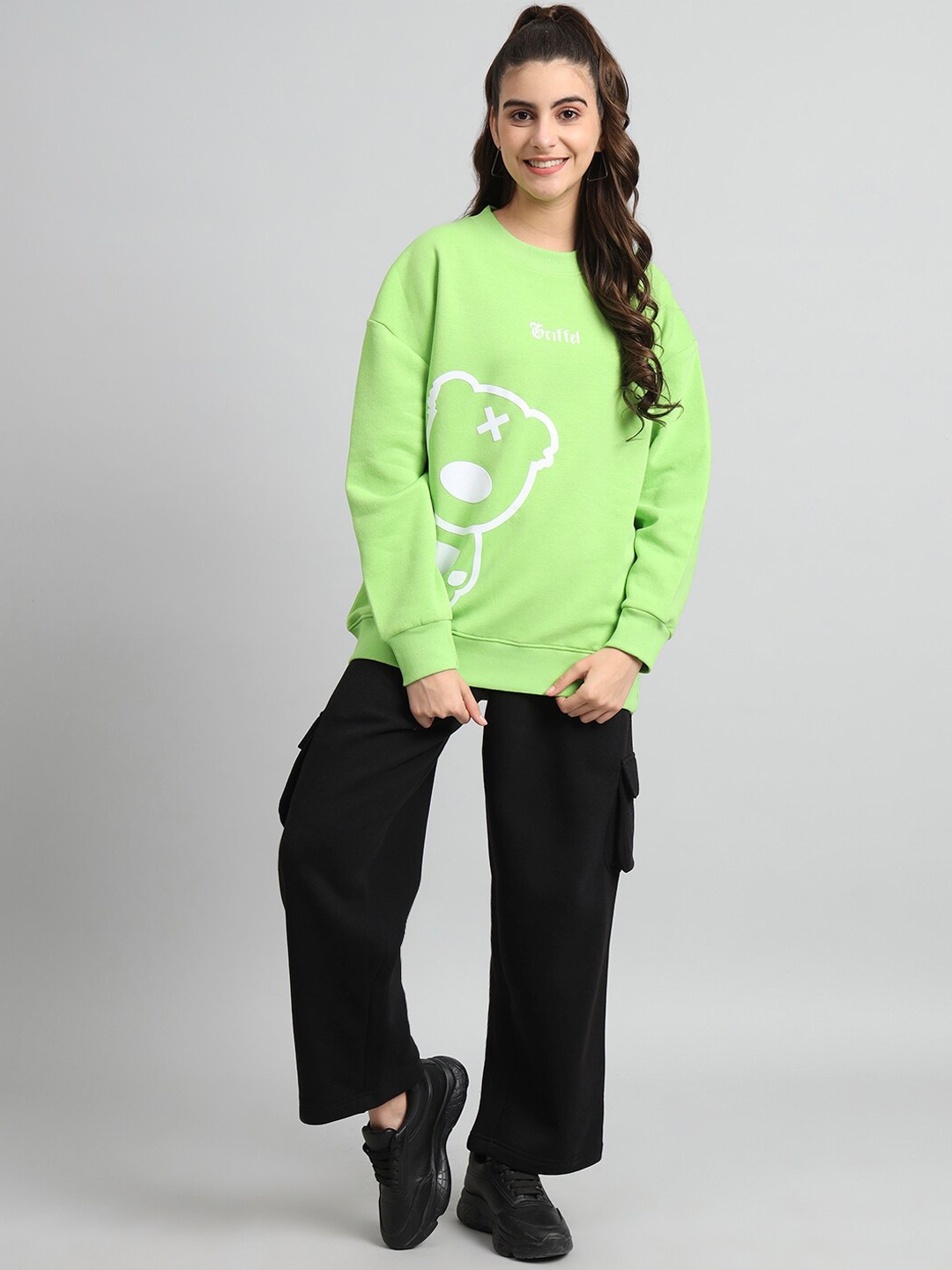 

GRIFFEL Bear Printed Hood Sweatshirt & Track Pant, Green