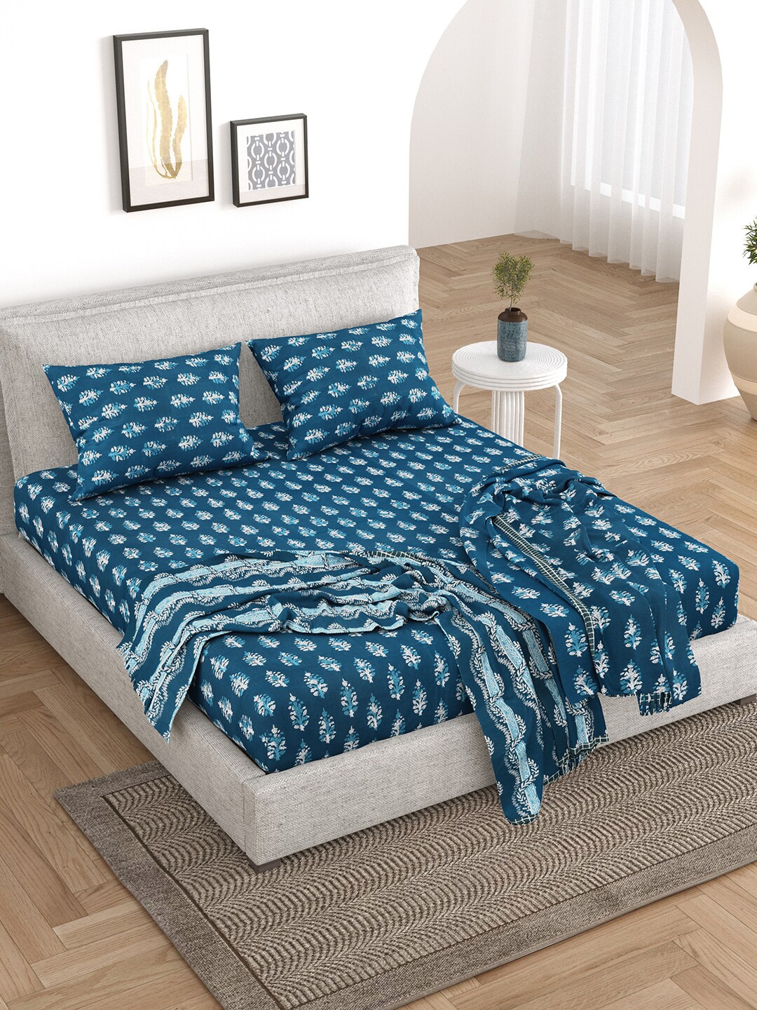 

BELLA CASA Blue & White 5 Pieces Floral Cotton Double King Superfine Bedding Set