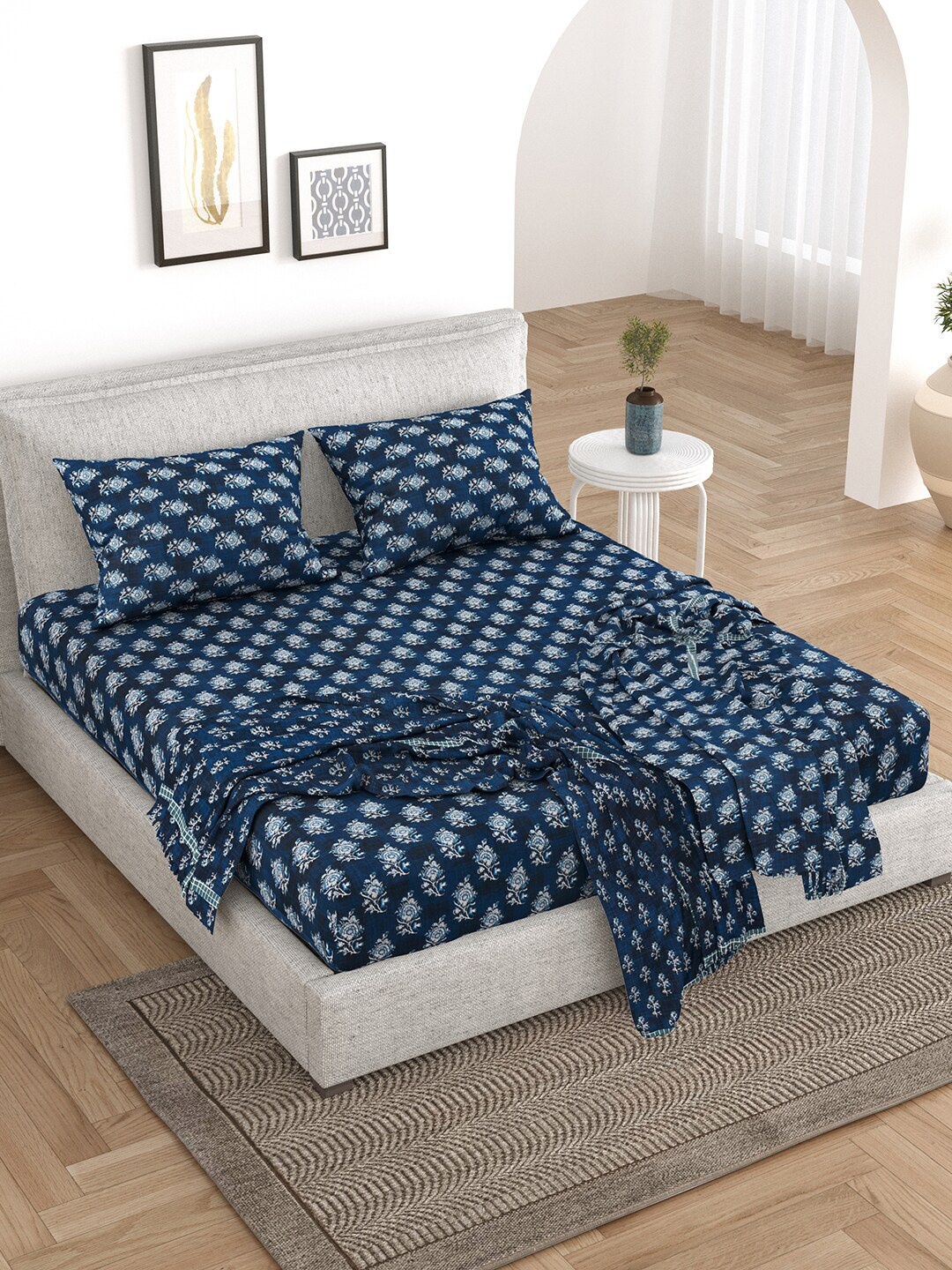 

BELLA CASA Blue & White Floral Printed 5 Pieces Cotton Double King Superfine Bedding Set