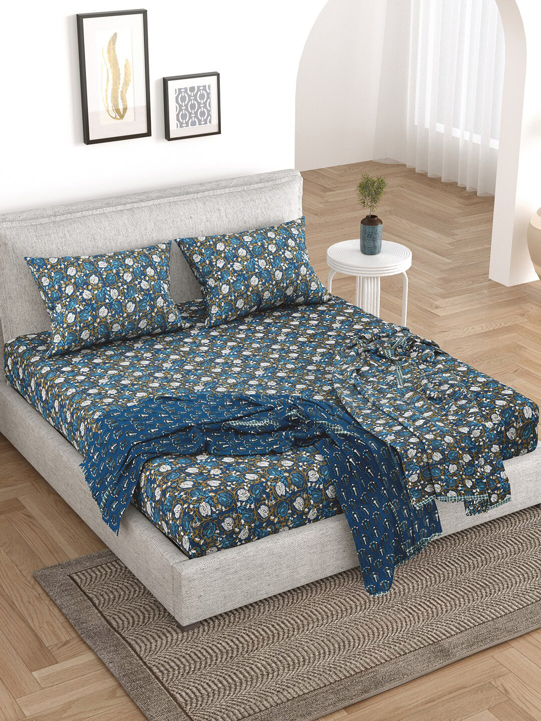 

BELLA CASA Blue & White 5 Pieces Floral Double King Superfine Bedding Set