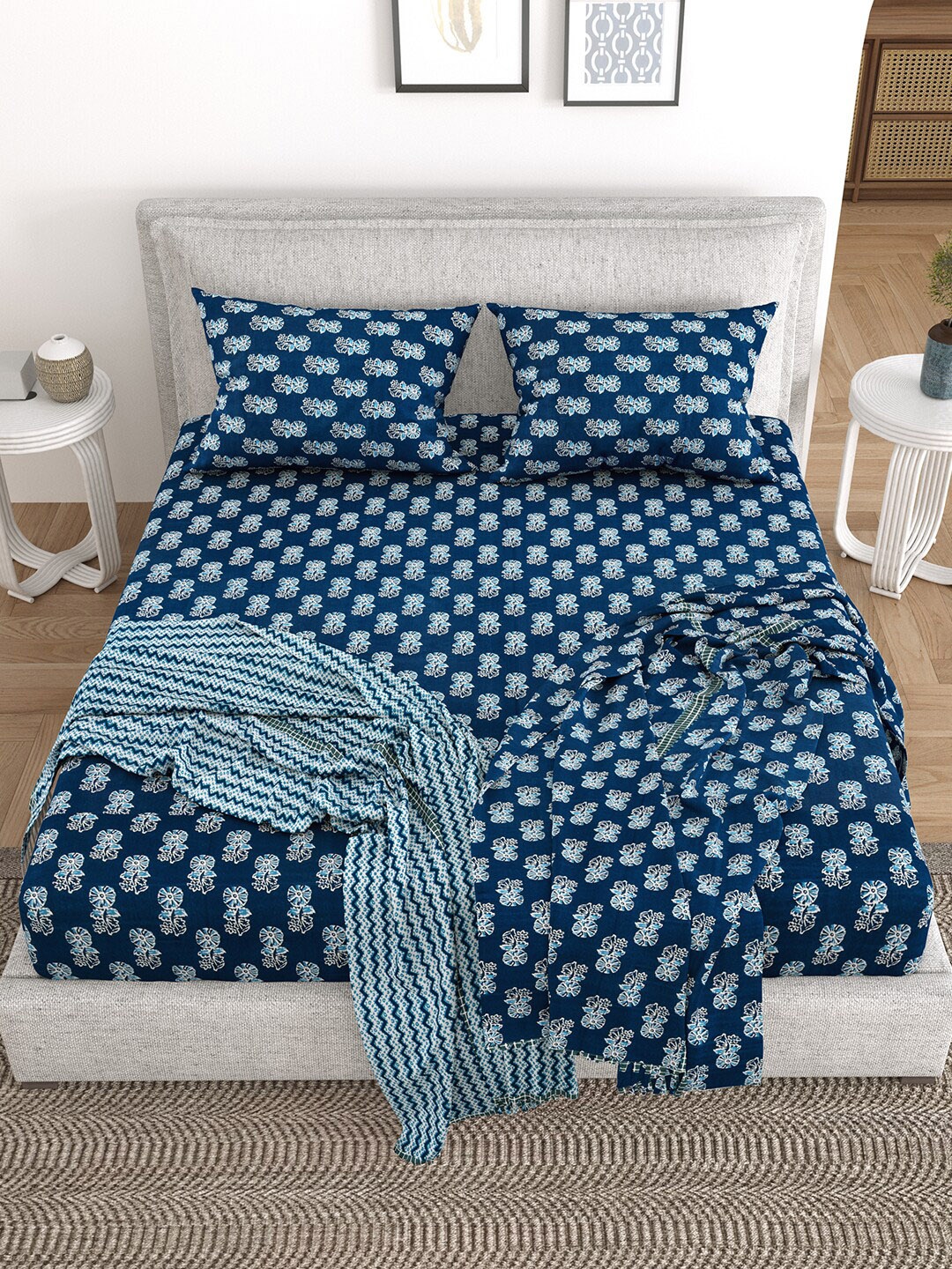 

BELLA CASA Blue & White 5 Pieces Floral Cotton Double King Superfine Bedding Set