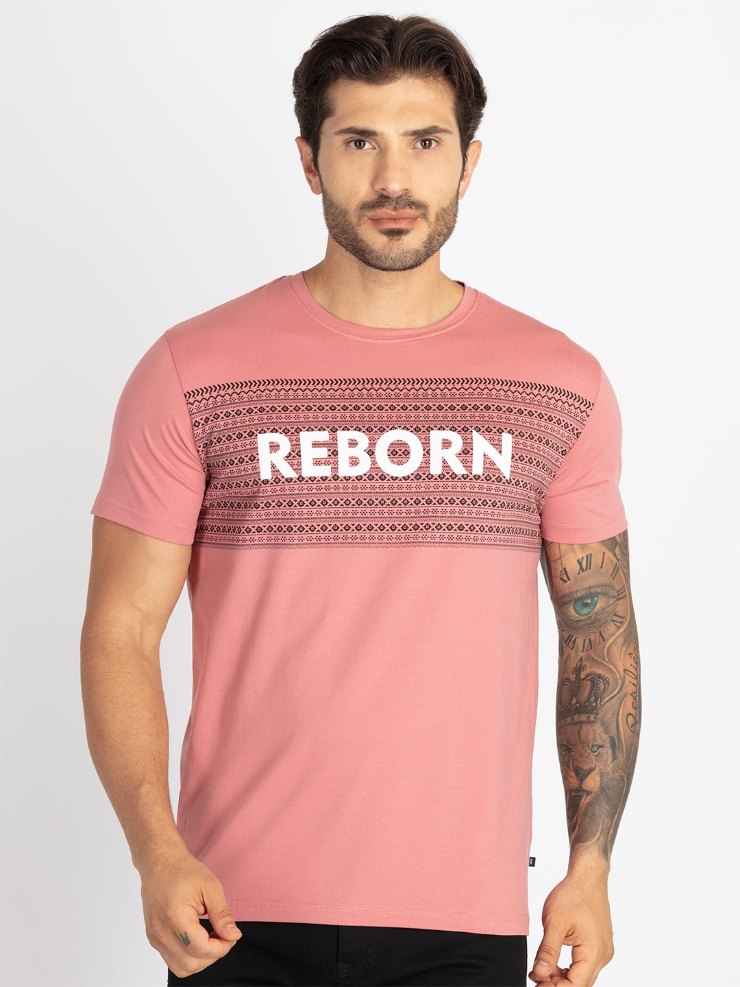 

Status Quo Men Tribal Printed Applique T-shirt, Coral