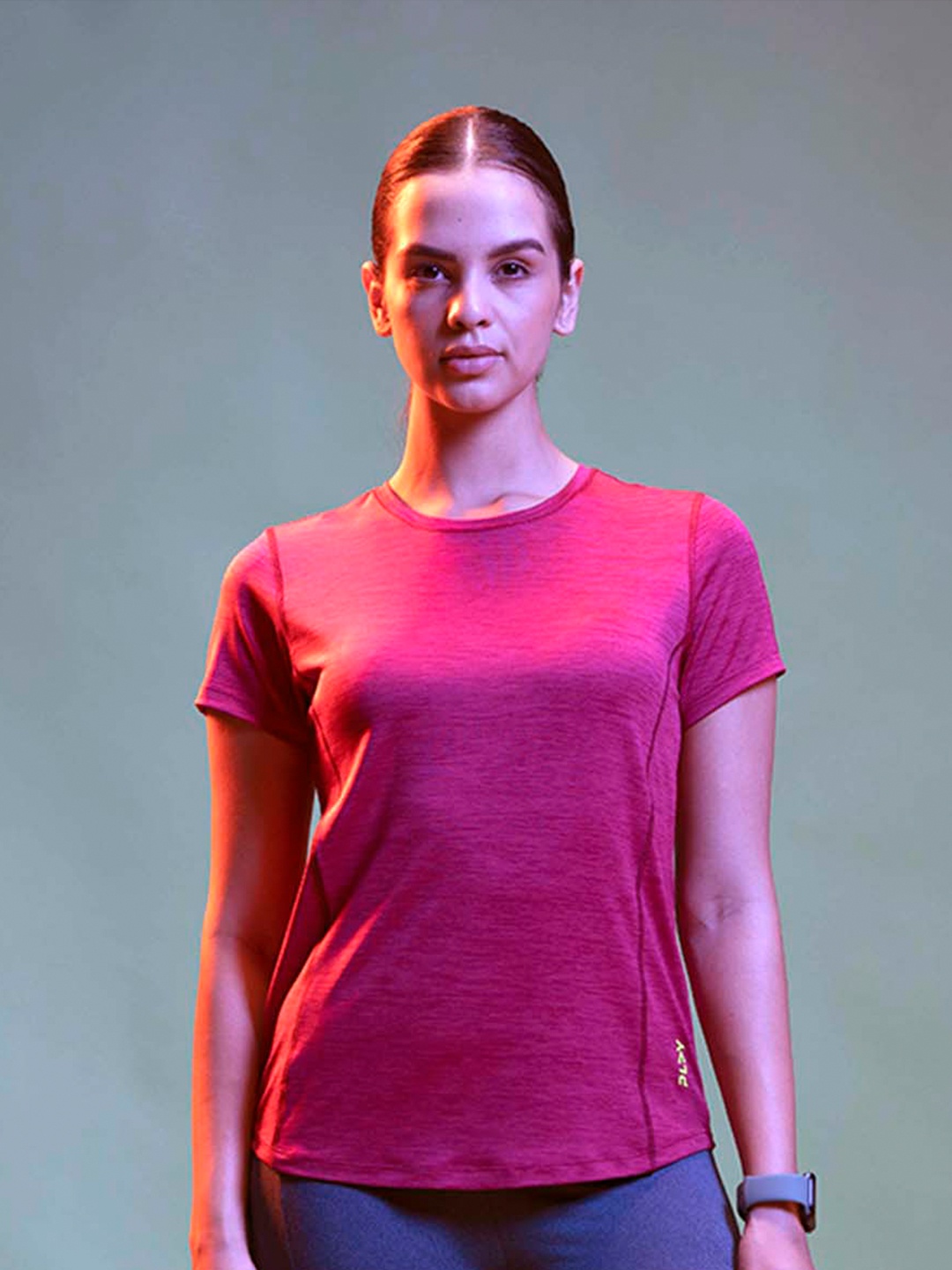 

LYRA Women Dyed Pockets T-shirt, Maroon