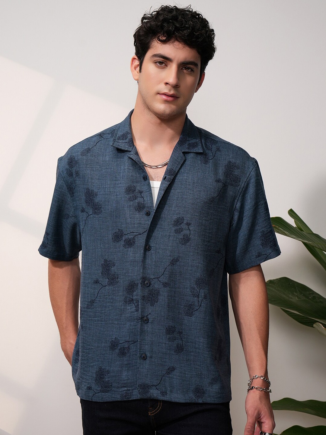 

LOCOMOTIVE Men Premium Linen Printed Cuban Collar Oversized Shirt, Navy blue
