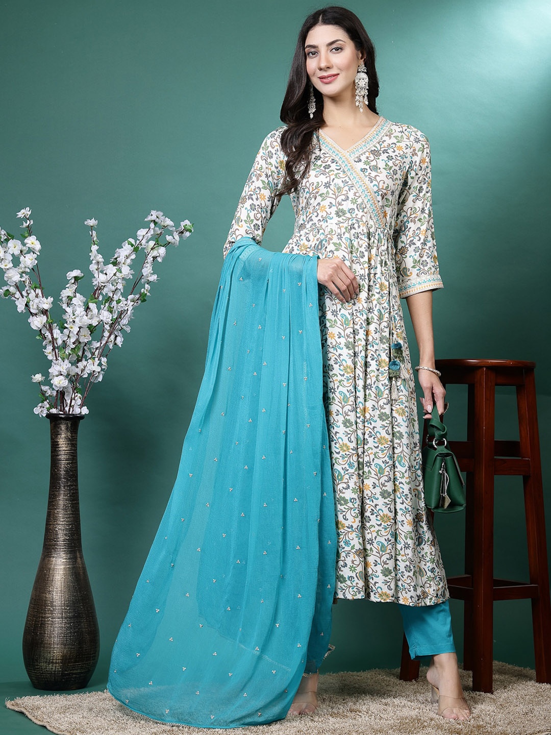 

Sangria Floral Printed V-Neck Angrakha Kurta With Trousers & Dupatta, White