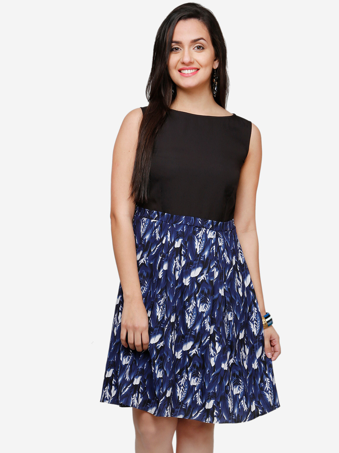 

V&M Women's Abstract Printed Crepe Boat Neck Sleevesless Fit & Flare Dress, Black