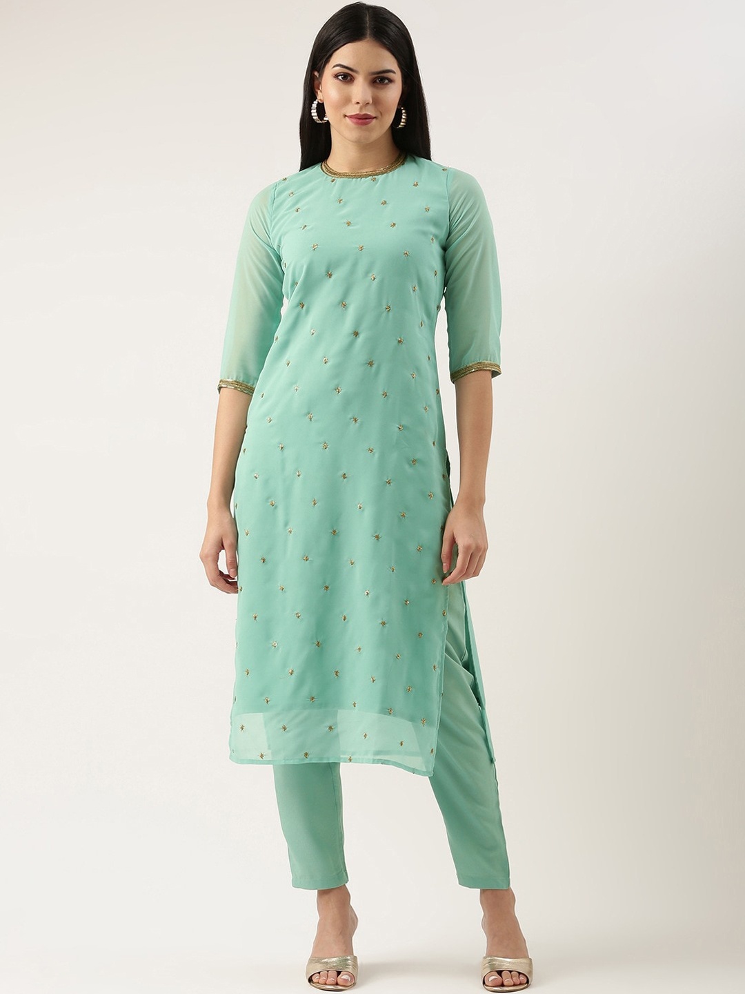 

HRITIKA Floral Sequinned Embroidered Round Neck Striaght Kurta With Trouser, Turquoise blue