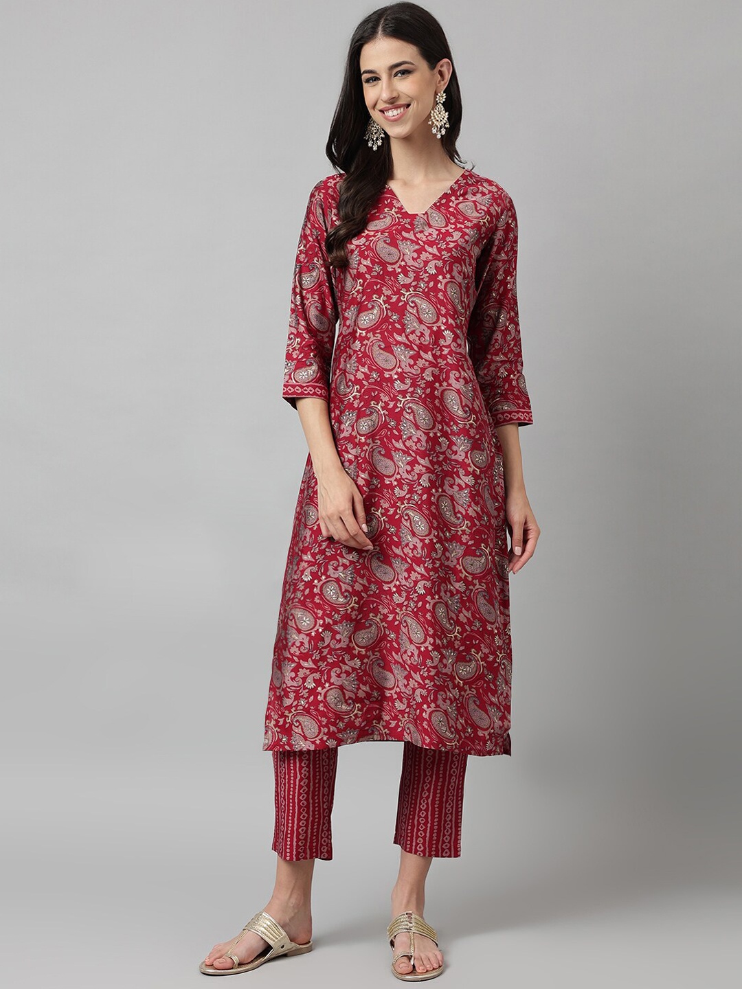 

HRITIKA Paisley Printed Regular Kurta With Trousers, Magenta