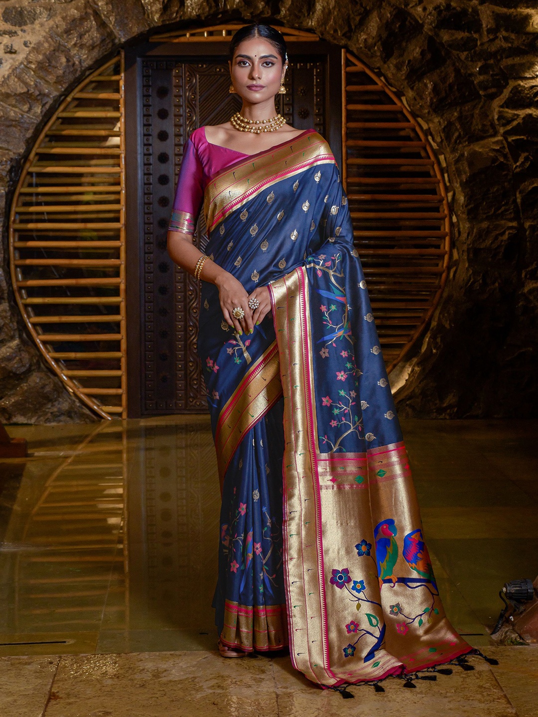 

LeeliPeeri Designer Floral Woven Design Zari Paithani Saree, Navy blue