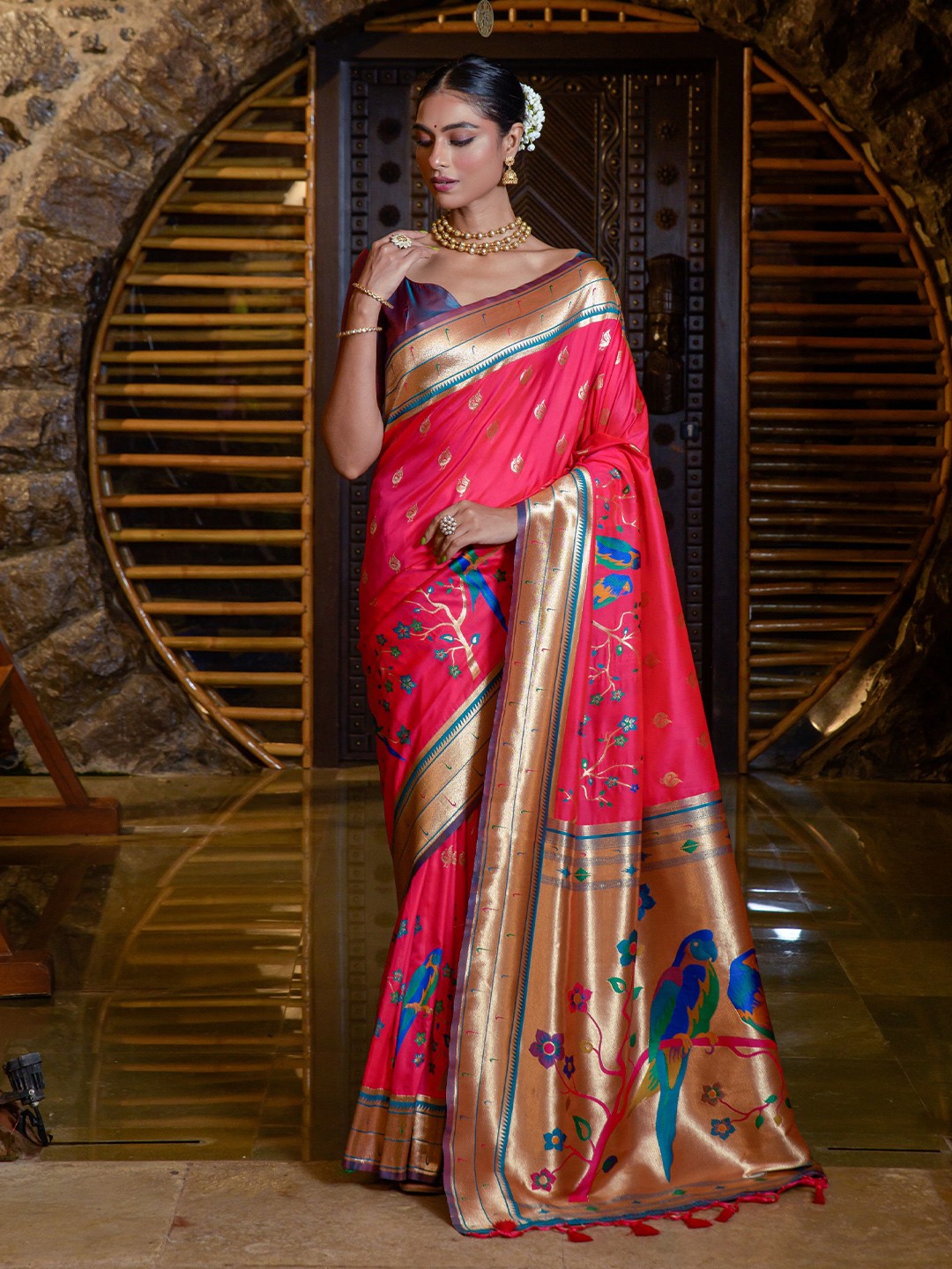 

LeeliPeeri Designer Ethnic Motifs Woven Design Zari Paithani Saree, Magenta