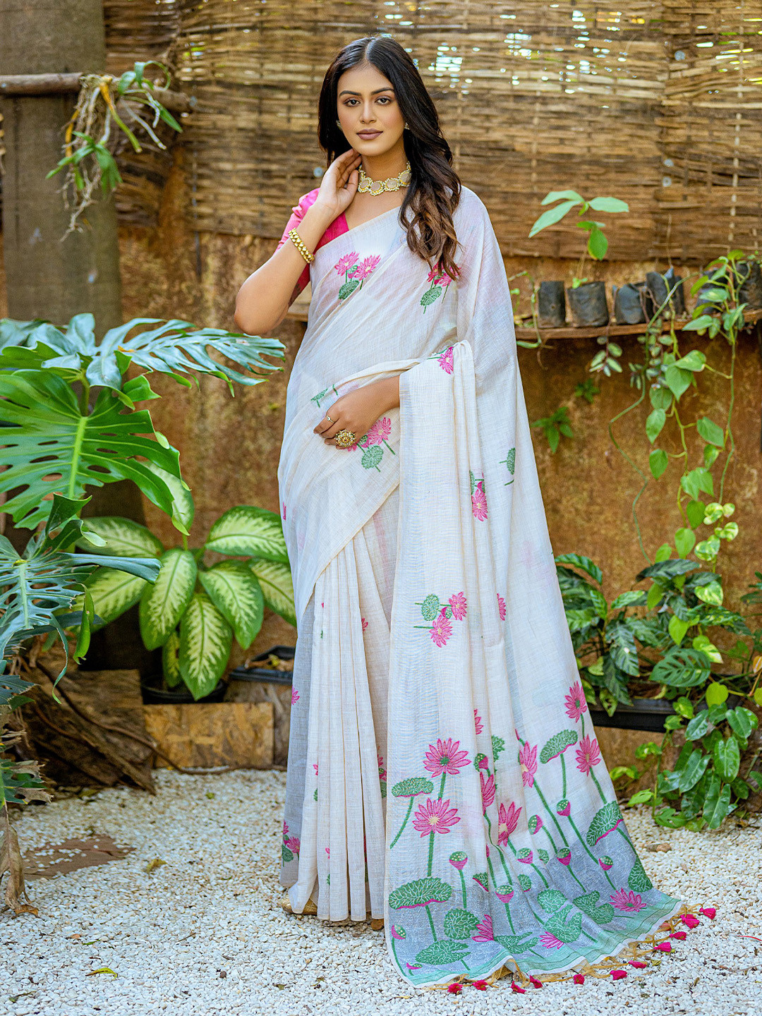 

LeeliPeeri Designer Ethnic Motifs Woven Design Saree, White