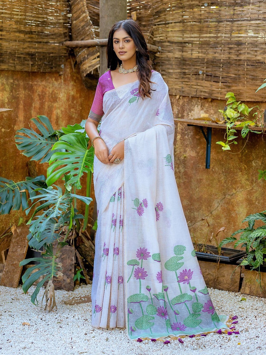 

LeeliPeeri Designer Woven Design Silk Blend Saree, Lavender
