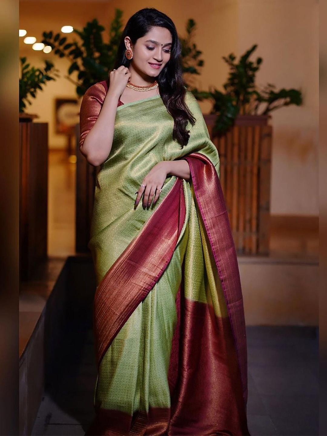 

Anjaneya Sarees Ethnic Motifs Woven Design Zari Banarasi Saree, Green